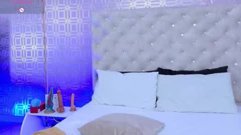 Derieri D online show from October 2, 8:49 pm