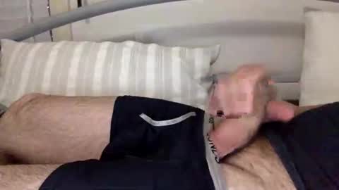 Snapshot of deroons23 chatting on October 28, 7:12 am James online show from October 28, 7:12 am