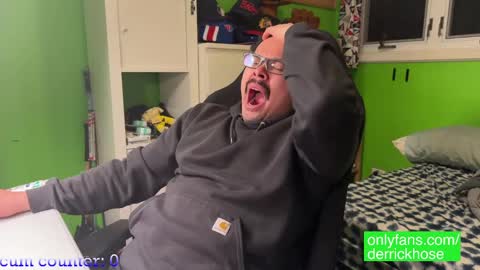 Derrick Hose online show from February 27, 3:47 am