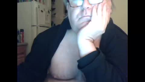 derrickkearley2055 online show from November 30, 8:18 am