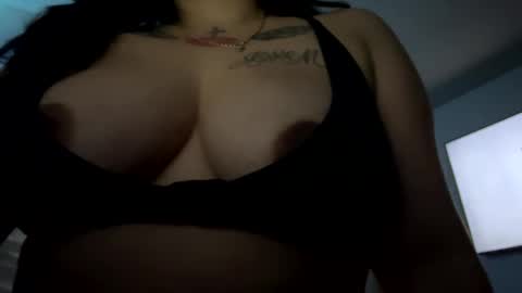 deseemora99 online show from September 14, 7:18 am