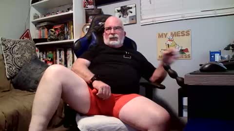 Snapshot of desertknight56 chatting on November 13, 2:10 am D K online show from November 13, 2:10 am