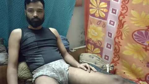 desi_boy799417 online show from December 18, 7:03 am