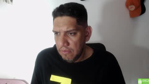 Snapshot of designturbate chatting on November 14, 11:35 pm Designturbate online show from November 14, 11:35 pm