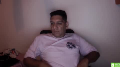 Snapshot of designturbate chatting on November 17, 3:12 am Designturbate online show from November 17, 3:12 am