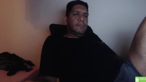 Snapshot of designturbate chatting on November 30, 4:05 am Designturbate online show from November 30, 4:05 am