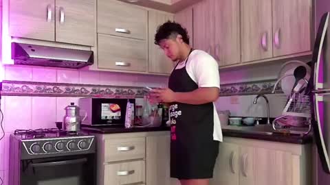 TORI AND MR. BEAR online show from January 28, 6:17 pm