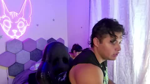 TORI AND MR. BEAR online show from February 9, 6:37 pm