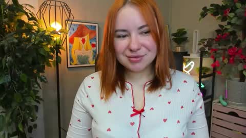 Snapshot of desirelayla chatting on November 12, 7:42 am LAYLA online show from November 12, 7:42 am