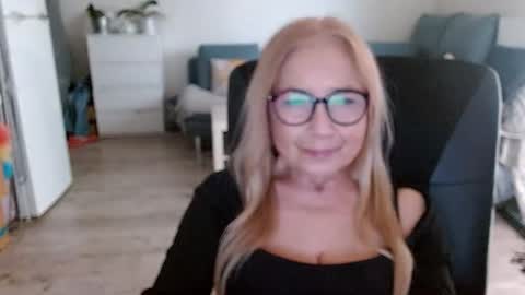 S O F I A online show from January 2, 10:58 am