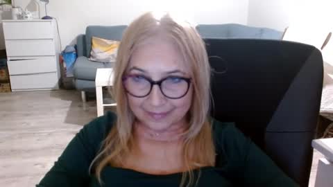 S O F I A online show from February 11, 6:01 pm