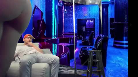 Snapshot of desiriabledesiri chatting on November 17, 7:08 pm Ryley Rydes online show from November 17, 7:08 pm