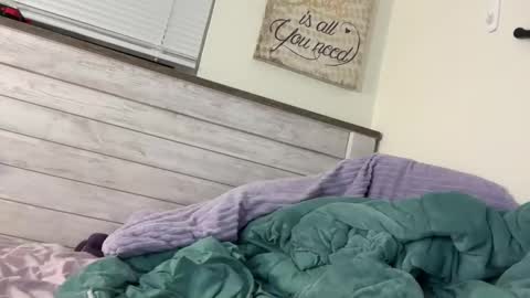 Snapshot of desmondks chatting on November 24, 7:30 am Dezmond online show from November 24, 7:30 am