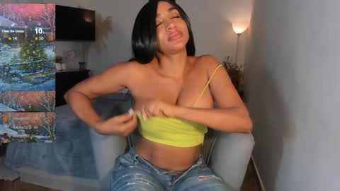 Destinne Mill online show from December 31, 3:31 pm