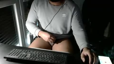 Snapshot of destroyerbbc54 chatting on November 16, 12:55 pm Destroyerbbc54 online show from November 16, 12:55 pm