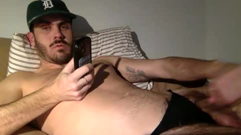 Detroit Bro online show from December 3, 3:25 am