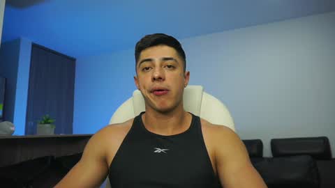 Snapshot of devin_hunter chatting on December 7, 2:53 am Devin Hunter online show from December 7, 2:53 am