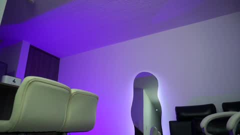 Snapshot of devin_hunter chatting on January 24, 3:22 am Devin Hunter online show from January 24, 3:22 am