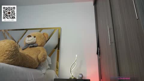 Snapshot of devin_hunter chatting on November 25, 2:50 pm Devin Hunter online show from November 25, 2:50 pm