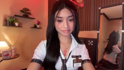 Snapshot of devine_goddessx chatting on September 26, 10:08 am Devine Greyson online show from September 26, 10:08 am