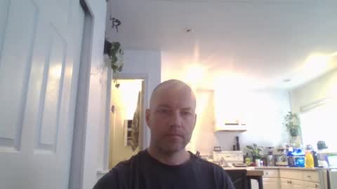 Snapshot of dex12112111 chatting on February 28, 5:36 pm dex12112111 online show from February 28, 5:36 pm