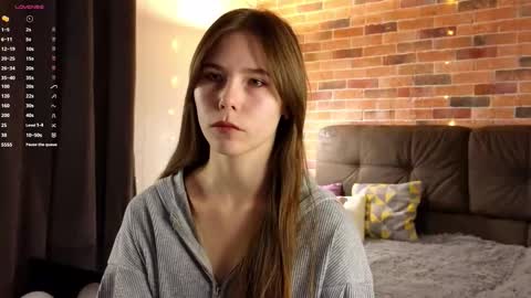 Snapshot of deyvessa chatting on October 8, 6:16 pm Kira online show from October 8, 6:16 pm