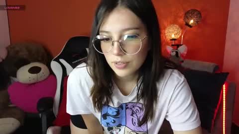 Snapshot of dhanae_tay01 chatting on December 14, 4:45 am Dhana online show from December 14, 4:45 am