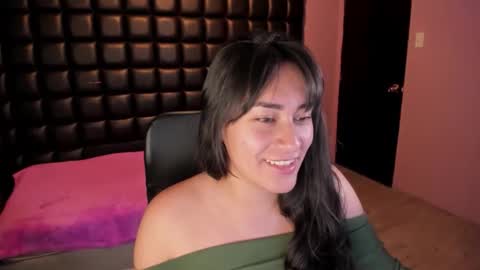 Snapshot of dhaniela_naugthy chatting on December 16, 7:41 pm dhaniela naugthy online show from December 16, 7:41 pm