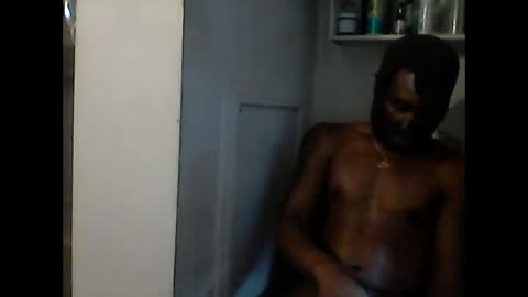 Snapshot of dhbbc454336 chatting on October 12, 4:50 pm Marcus D-von Steel as the raunchy ass sniffer thrill me with your online show from October 12, 4:50 pm