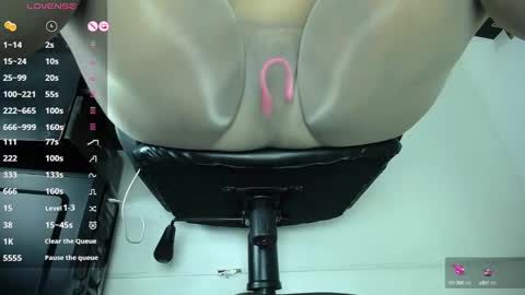 DHEVORA online show from December 21, 5:18 pm