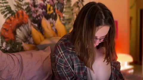 Di Alex online show from March 7, 4:33 pm