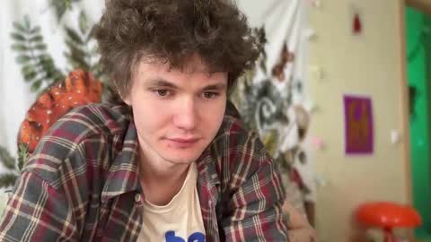 Di Alex online show from March 8, 1:57 pm