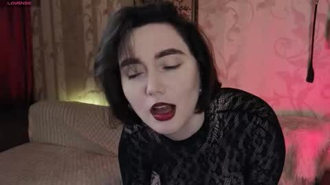 Snapshot of dia__diana chatting on December 20, 1:29 pm Diana Di Honey online show from December 20, 1:29 pm