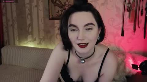 Snapshot of dia__diana chatting on December 21, 1:18 pm Diana Di Honey online show from December 21, 1:18 pm