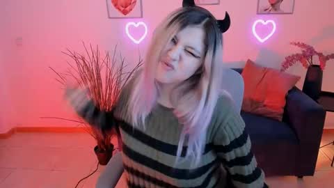 Dia online show from February 9, 4:50 pm