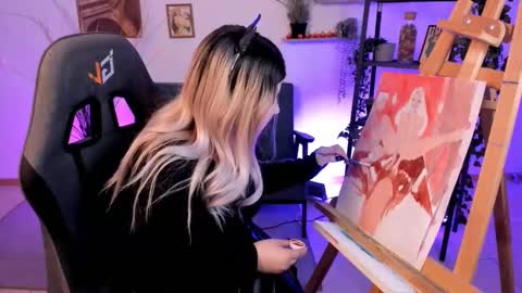 Dia online show from March 11, 11:59 pm