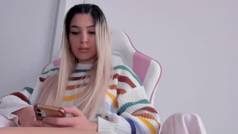 Thea online show from January 30, 7:50 am