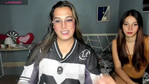 Snapshot of diamond_foxy chatting on March 2, 12:43 pm Wency online show from March 2, 12:43 pm