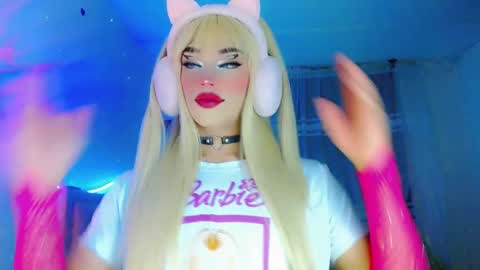 Snapshot of diamond_hott1 chatting on December 15, 2:19 am AmayaGirl online show from December 15, 2:19 am