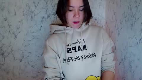 Snapshot of diamond_is chatting on December 1, 8:47 pm diamond is online show from December 1, 8:47 pm