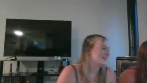 diamondj2104 online show from September 24, 10:35 pm