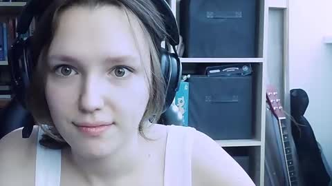 Snapshot of diana_back3 chatting on October 1, 6:08 am diana_back3 online show from October 1, 6:08 am