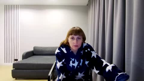 Snapshot of diana_meridor chatting on December 14, 3:18 am diana_meridor online show from December 14, 3:18 am