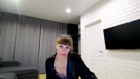 Snapshot of diana_meridor chatting on September 30, 2:05 am diana_meridor online show from September 30, 2:05 am
