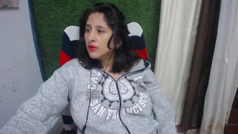 Snapshot of diana_rogu chatting on September 10, 8:47 am diana_rogu online show from September 10, 8:47 am