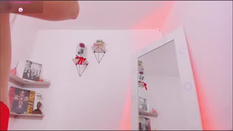 Snapshot of diana_white_ chatting on February 27, 12:54 am Diana White Dahiana online show from February 27, 12:54 am