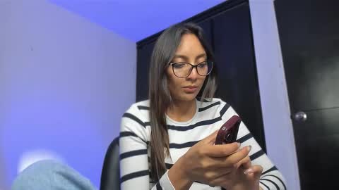 Snapshot of dianadirty1 chatting on November 12, 2:23 am dianadirty1 online show from November 12, 2:23 am