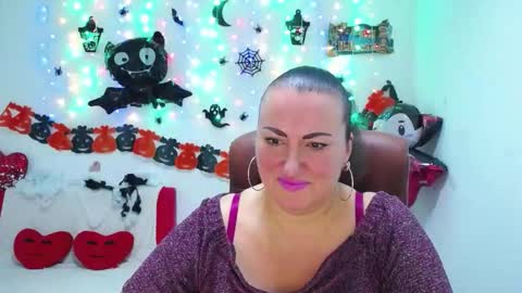 Snapshot of dianamgg chatting on October 21, 5:30 am Diana online show from October 21, 5:30 am