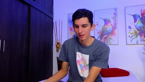 Ana  Leo online show from December 7, 11:51 am