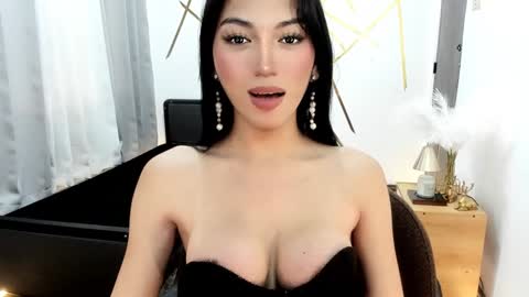 Snapshot of dianna_foxy chatting on February 9, 3:32 am Kianna online show from February 9, 3:32 am